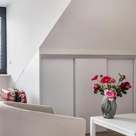 アパート Rosenrot Am *